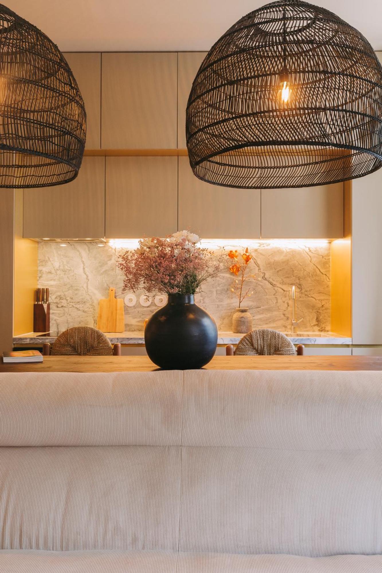 Village Aparthotel By Boa OOporto Rum bild A kitchen with a marble backsplash